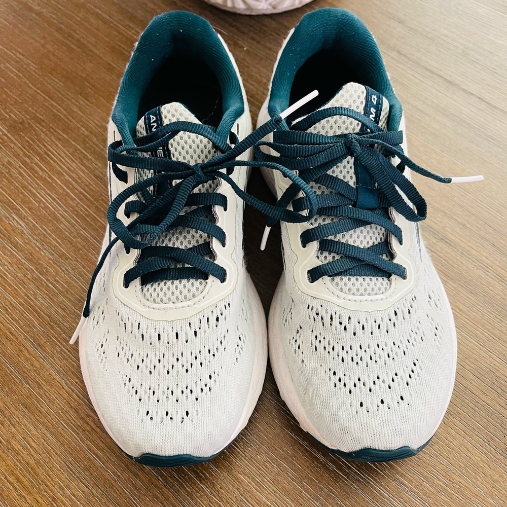 Brooks Women's Anthem 4 Running Shoes